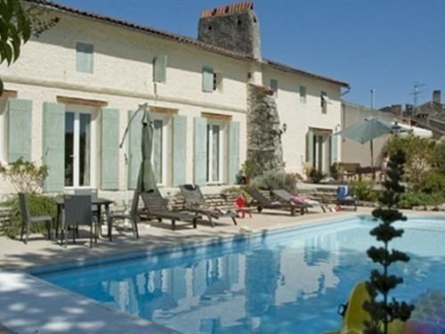 Chambres D'Hotes La Luzerniere Saint-Denis-de-Pile Ngoại thất bức ảnh